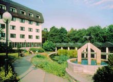 Hotel Globus - Front View 2