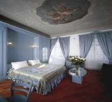 Hotel Iron Gate - Double Room Delux