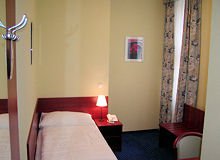 Hotel Kampa Garden - Single Room
