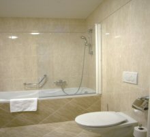 Hotle Tulip Inn - Bathroom